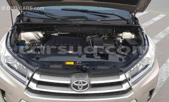 Buy Import Toyota Highlander Beige Car in Import - Dubai in Barh el Gazel Buy Import Toyota Highlander Beige Car in Import - Dubai in Barh el Gazel