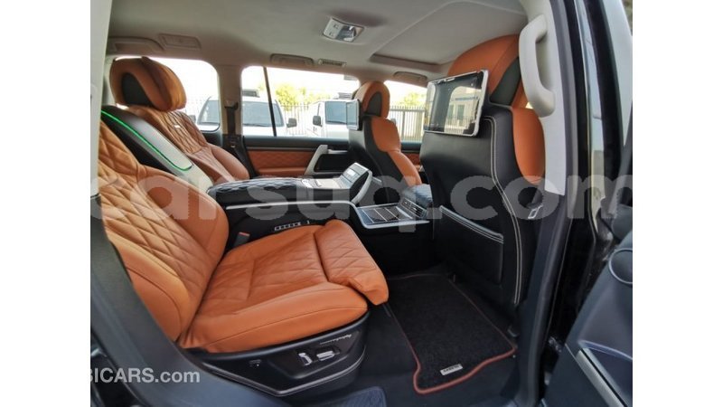 Big with watermark toyota land cruiser barh el gazel import dubai 1319