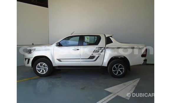 Buy Import Toyota Hilux White Car in Import - Dubai in Barh el Gazel Buy Import Toyota Hilux White Car in Import - Dubai in Barh el Gazel