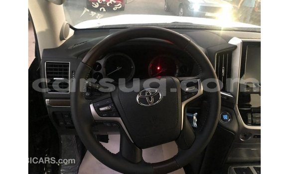 Acheter Import Voiture Toyota Land Cruiser Noir à Import - Dubai, Barh el Gazel Acheter Import Voiture Toyota Land Cruiser Noir à Import - Dubai, Barh el Gazel