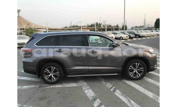 Buy Import Toyota Highlander Other Car in Import - Dubai in Barh el Gazel Buy Import Toyota Highlander Other Car in Import - Dubai in Barh el Gazel