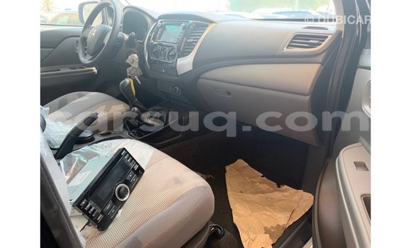 Acheter Import Voiture Mitsubishi L200 Noir à Import - Dubai, Barh el Gazel Acheter Import Voiture Mitsubishi L200 Noir à Import - Dubai, Barh el Gazel