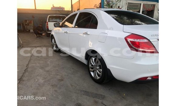 Acheter Import Voiture Geely Emgrand 7 Blanc à Import - Dubai, Barh el Gazel Acheter Import Voiture Geely Emgrand 7 Blanc à Import - Dubai, Barh el Gazel