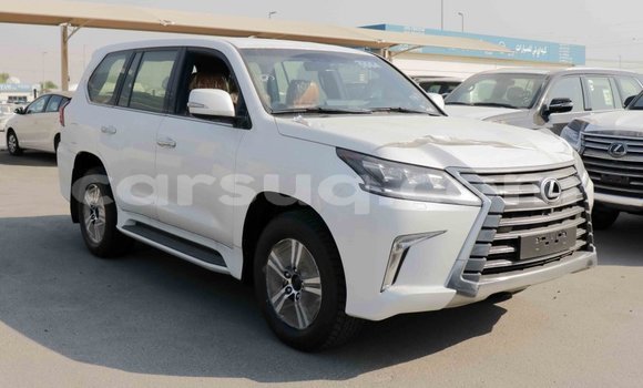 Acheter Import Voiture Lexus LX Blanc à Import - Dubai, Barh el Gazel Acheter Import Voiture Lexus LX Blanc à Import - Dubai, Barh el Gazel