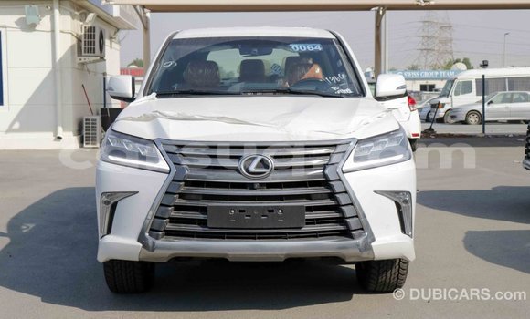 Acheter Import Voiture Lexus LX Blanc à Import - Dubai, Barh el Gazel Acheter Import Voiture Lexus LX Blanc à Import - Dubai, Barh el Gazel