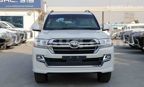 Buy Import Toyota Land Cruiser White Car in Import - Dubai in Barh el Gazel Buy Import Toyota Land Cruiser White Car in Import - Dubai in Barh el Gazel