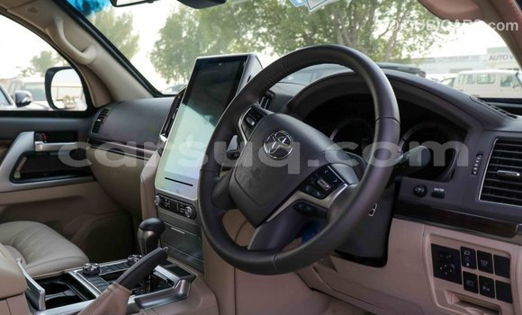 Buy Import Toyota Land Cruiser White Car in Import - Dubai in Barh el Gazel Buy Import Toyota Land Cruiser White Car in Import - Dubai in Barh el Gazel