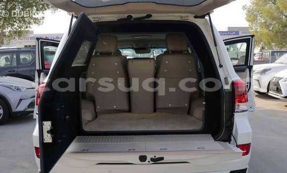 Buy Import Toyota Land Cruiser White Car in Import - Dubai in Barh el Gazel Buy Import Toyota Land Cruiser White Car in Import - Dubai in Barh el Gazel