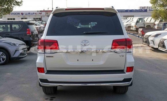 Buy Import Toyota Land Cruiser White Car in Import - Dubai in Barh el Gazel Buy Import Toyota Land Cruiser White Car in Import - Dubai in Barh el Gazel
