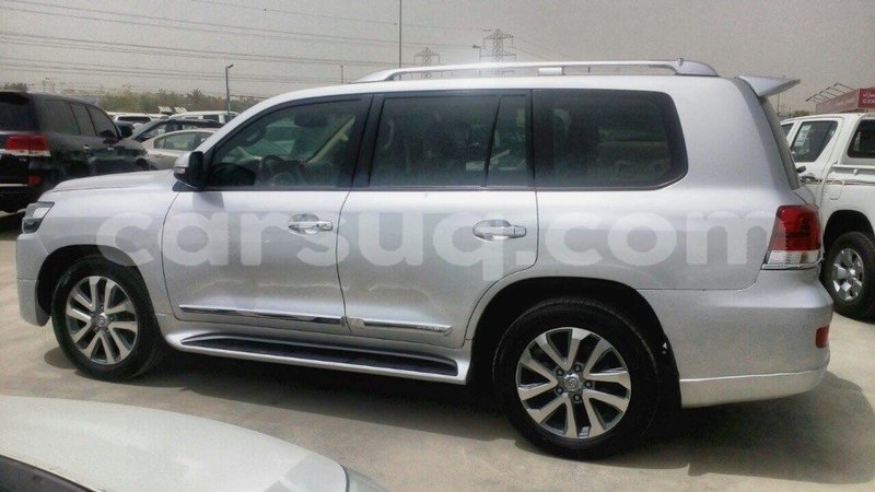 Big with watermark toyota land cruiser barh el gazel import dubai 1367