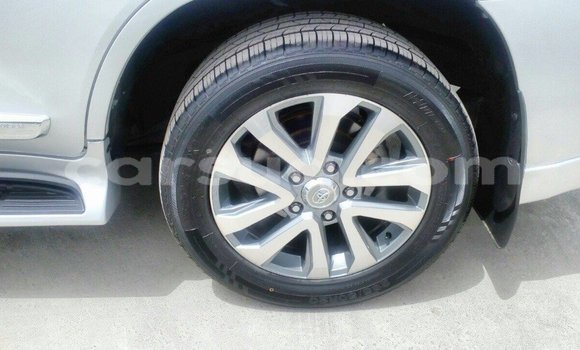 Acheter Import Voiture Toyota Land Cruiser Autre à Import - Dubai, Barh el Gazel Acheter Import Voiture Toyota Land Cruiser Autre à Import - Dubai, Barh el Gazel