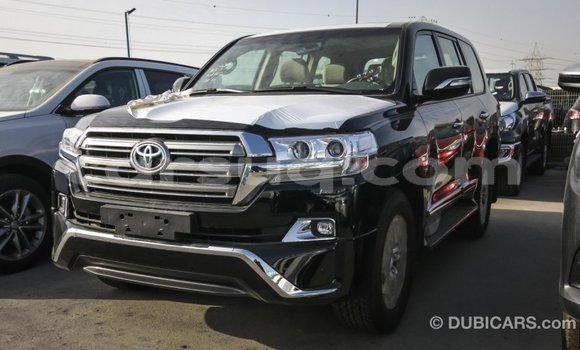 Acheter Import Voiture Toyota Land Cruiser Noir à Import - Dubai, Barh el Gazel Acheter Import Voiture Toyota Land Cruiser Noir à Import - Dubai, Barh el Gazel