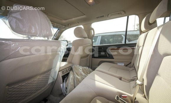 Acheter Import Voiture Toyota Land Cruiser Noir à Import - Dubai, Barh el Gazel Acheter Import Voiture Toyota Land Cruiser Noir à Import - Dubai, Barh el Gazel