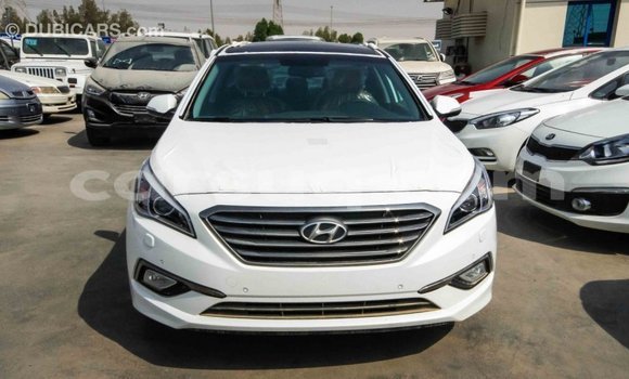 Acheter Import Voiture Hyundai Sonata Blanc à Import - Dubai, Barh el Gazel Acheter Import Voiture Hyundai Sonata Blanc à Import - Dubai, Barh el Gazel