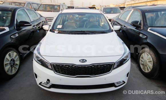 Acheter Import Voiture Kia Cerato Blanc à Import - Dubai, Barh el Gazel Acheter Import Voiture Kia Cerato Blanc à Import - Dubai, Barh el Gazel