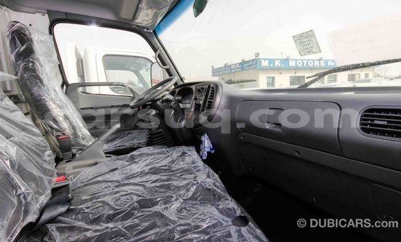 Acheter Import Voiture Hyundai Accent Blanc à Import - Dubai, Barh el Gazel Acheter Import Voiture Hyundai Accent Blanc à Import - Dubai, Barh el Gazel