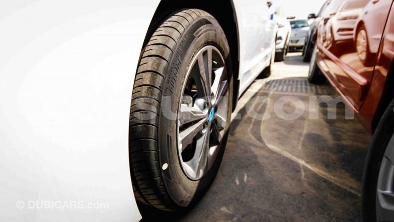 Big with watermark hyundai elantra barh el gazel import dubai 1388