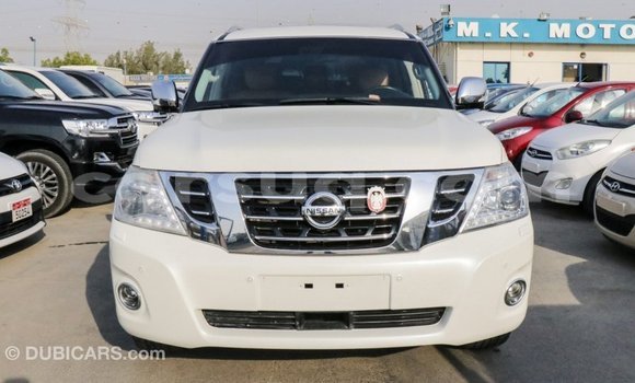 Acheter Import Voiture Nissan Patrol Blanc à Import - Dubai, Barh el Gazel Acheter Import Voiture Nissan Patrol Blanc à Import - Dubai, Barh el Gazel