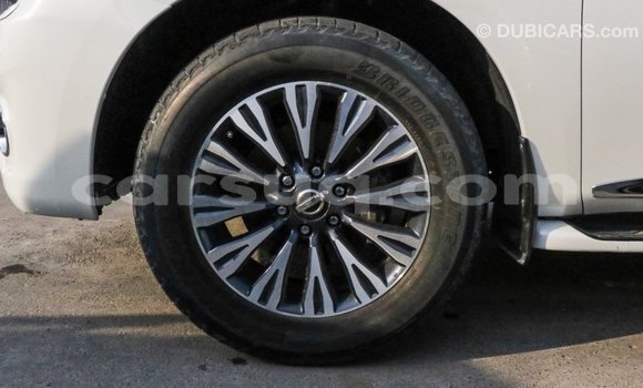 Acheter Import Voiture Nissan Patrol Blanc à Import - Dubai, Barh el Gazel Acheter Import Voiture Nissan Patrol Blanc à Import - Dubai, Barh el Gazel