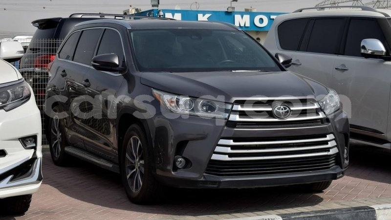 Big with watermark toyota highlander barh el gazel import dubai 1399