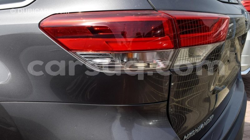 Big with watermark toyota highlander barh el gazel import dubai 1399