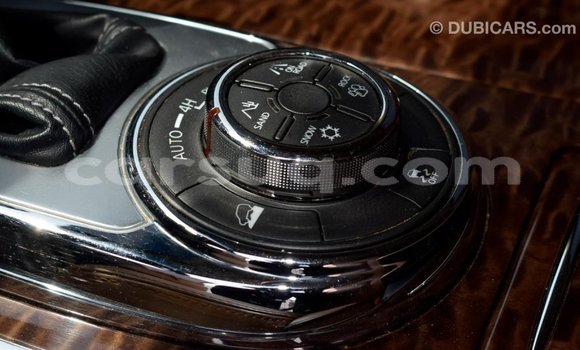 Acheter Import Voiture Nissan Patrol Blanc à Import - Dubai, Barh el Gazel Acheter Import Voiture Nissan Patrol Blanc à Import - Dubai, Barh el Gazel