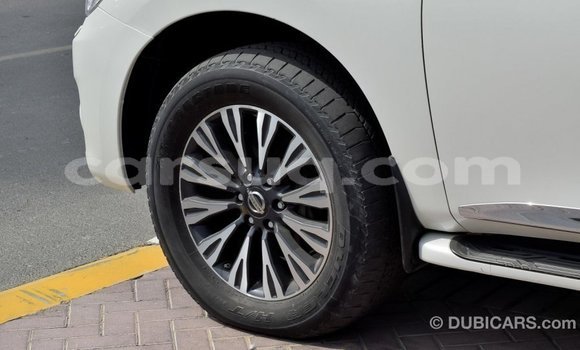 Acheter Import Voiture Nissan Patrol Blanc à Import - Dubai, Barh el Gazel Acheter Import Voiture Nissan Patrol Blanc à Import - Dubai, Barh el Gazel