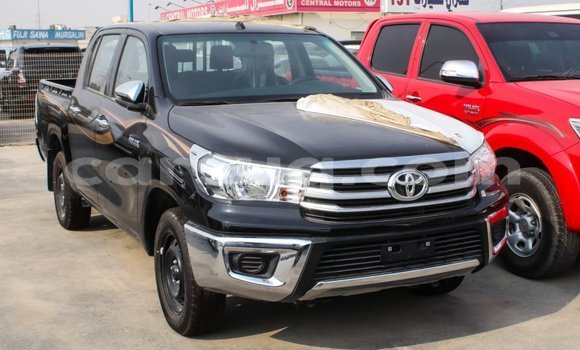 Acheter Import Voiture Toyota Hilux Noir à Import - Dubai, Barh el Gazel Acheter Import Voiture Toyota Hilux Noir à Import - Dubai, Barh el Gazel