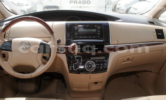 Acheter Import Voiture Toyota Previa Blanc à Import - Dubai, Barh el Gazel Acheter Import Voiture Toyota Previa Blanc à Import - Dubai, Barh el Gazel