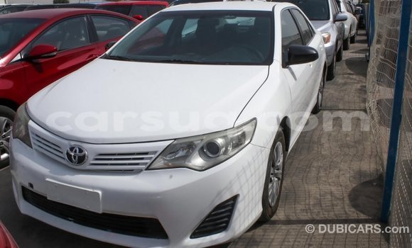 Acheter Import Voiture Toyota Camry Blanc à Import - Dubai, Barh el Gazel Acheter Import Voiture Toyota Camry Blanc à Import - Dubai, Barh el Gazel