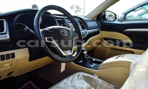 Acheter Import Voiture Toyota Highlander Noir à Import - Dubai, Barh el Gazel Acheter Import Voiture Toyota Highlander Noir à Import - Dubai, Barh el Gazel