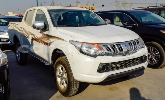 Acheter Import Voiture Mitsubishi L200 Blanc à Import - Dubai, Barh el Gazel Acheter Import Voiture Mitsubishi L200 Blanc à Import - Dubai, Barh el Gazel