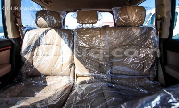 Acheter Import Voiture Toyota Land Cruiser Blanc à Import - Dubai, Barh el Gazel Acheter Import Voiture Toyota Land Cruiser Blanc à Import - Dubai, Barh el Gazel