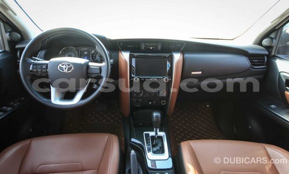 Acheter Import Voiture Toyota Fortuner Blanc à Import - Dubai, Barh el Gazel Acheter Import Voiture Toyota Fortuner Blanc à Import - Dubai, Barh el Gazel