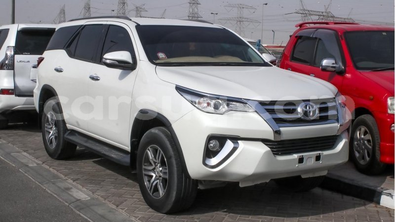 Big with watermark toyota fortuner barh el gazel import dubai 1430