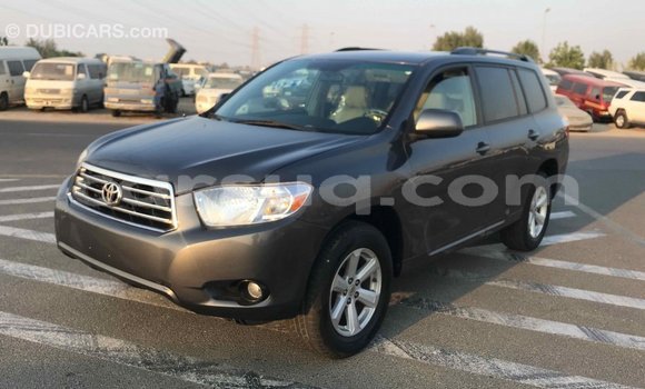 Acheter Import Voiture Toyota Highlander Autre à Import - Dubai, Barh el Gazel Acheter Import Voiture Toyota Highlander Autre à Import - Dubai, Barh el Gazel
