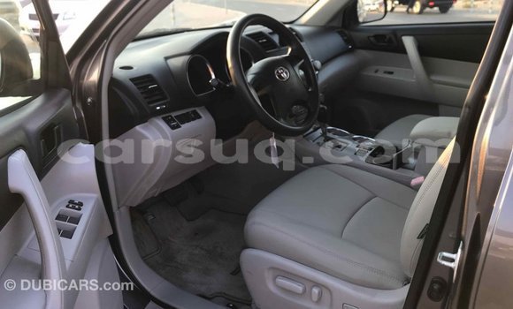Acheter Import Voiture Toyota Highlander Autre à Import - Dubai, Barh el Gazel Acheter Import Voiture Toyota Highlander Autre à Import - Dubai, Barh el Gazel