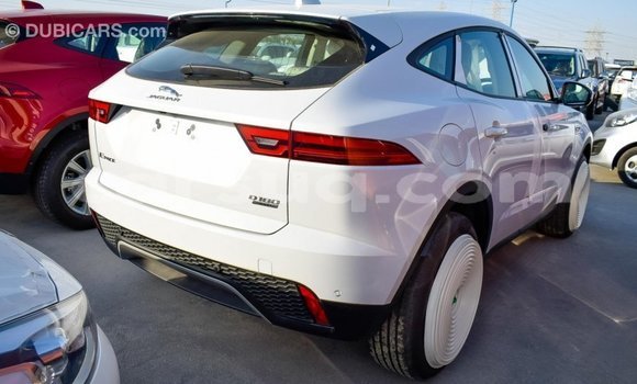 Acheter Import Voiture Jaguar E-Pace Blanc à Import - Dubai, Barh el Gazel Acheter Import Voiture Jaguar E-Pace Blanc à Import - Dubai, Barh el Gazel