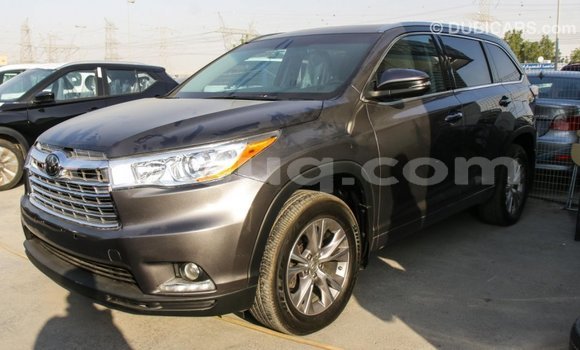 Acheter Import Voiture Toyota Highlander Autre à Import - Dubai, Barh el Gazel Acheter Import Voiture Toyota Highlander Autre à Import - Dubai, Barh el Gazel