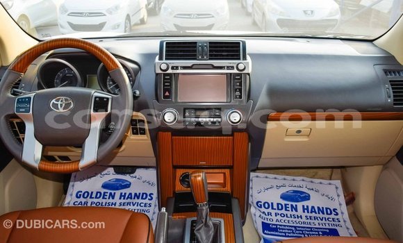 Acheter Import Voiture Toyota Prado Blanc à Import - Dubai, Barh el Gazel Acheter Import Voiture Toyota Prado Blanc à Import - Dubai, Barh el Gazel