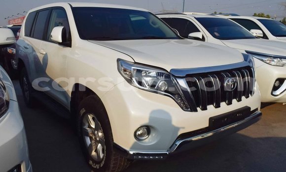 Acheter Import Voiture Toyota Prado Blanc à Import - Dubai, Barh el Gazel Acheter Import Voiture Toyota Prado Blanc à Import - Dubai, Barh el Gazel