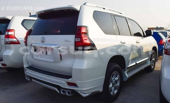 Acheter Import Voiture Toyota Prado Blanc à Import - Dubai, Barh el Gazel Acheter Import Voiture Toyota Prado Blanc à Import - Dubai, Barh el Gazel