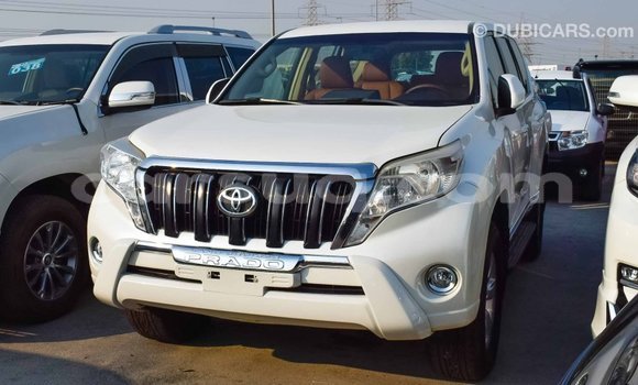 Acheter Import Voiture Toyota Prado Blanc à Import - Dubai, Barh el Gazel Acheter Import Voiture Toyota Prado Blanc à Import - Dubai, Barh el Gazel
