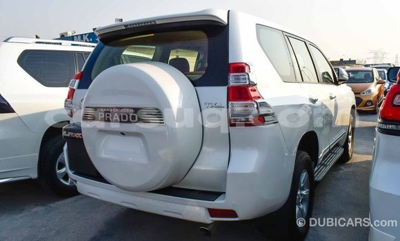 Acheter Import Voiture Toyota Prado Blanc à Import - Dubai, Barh el Gazel Acheter Import Voiture Toyota Prado Blanc à Import - Dubai, Barh el Gazel
