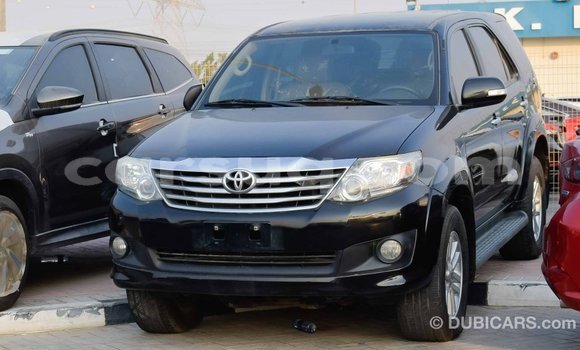 Acheter Import Voiture Toyota Fortuner Noir à Import - Dubai, Barh el Gazel Acheter Import Voiture Toyota Fortuner Noir à Import - Dubai, Barh el Gazel