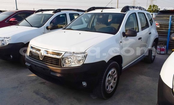 Acheter Import Voiture Renault Duster Blanc à Import - Dubai, Barh el Gazel Acheter Import Voiture Renault Duster Blanc à Import - Dubai, Barh el Gazel