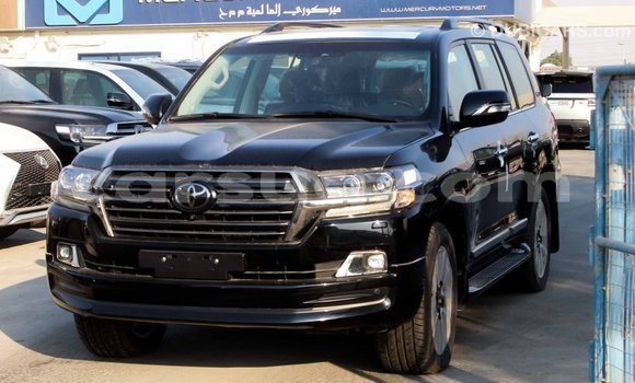 Acheter Import Voiture Toyota Land Cruiser Noir à Import - Dubai, Barh el Gazel Acheter Import Voiture Toyota Land Cruiser Noir à Import - Dubai, Barh el Gazel