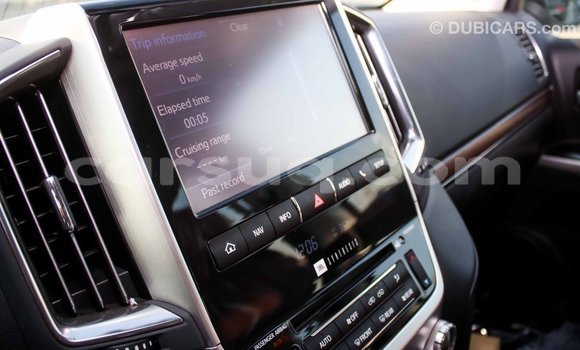 Acheter Import Voiture Toyota Land Cruiser Noir à Import - Dubai, Barh el Gazel Acheter Import Voiture Toyota Land Cruiser Noir à Import - Dubai, Barh el Gazel