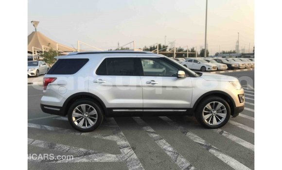 Buy Import Ford Explorer Other Car in Import - Dubai in Barh el Gazel Buy Import Ford Explorer Other Car in Import - Dubai in Barh el Gazel