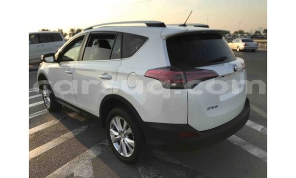 Buy Import Toyota 4Runner White Car in Import - Dubai in Barh el Gazel Buy Import Toyota 4Runner White Car in Import - Dubai in Barh el Gazel